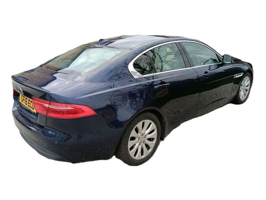 Used Jaguar XE 2016 for sale - 78029607: Photo 4