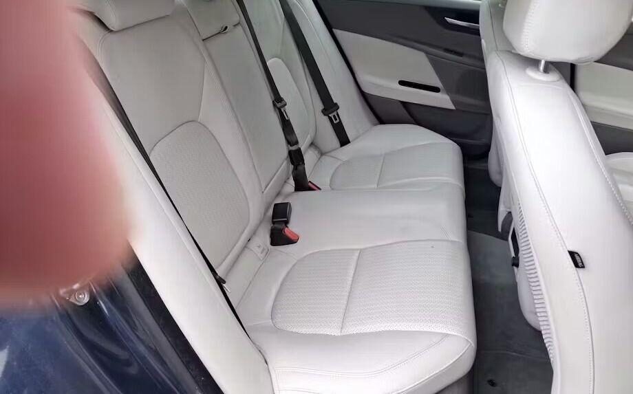 Used Jaguar XE 2016 for sale - 78029607: Photo 7