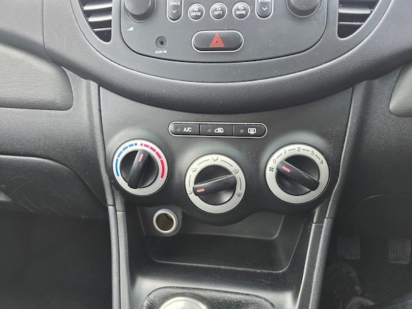 Used Hyundai i10 2009 for sale - 75054159: Photo 22