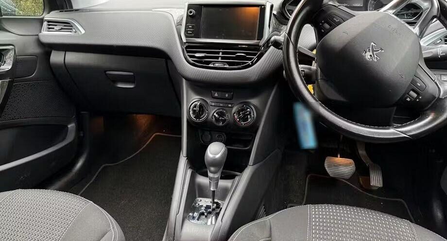 Used Peugeot 208 2016 for sale - 77571201: Photo 5