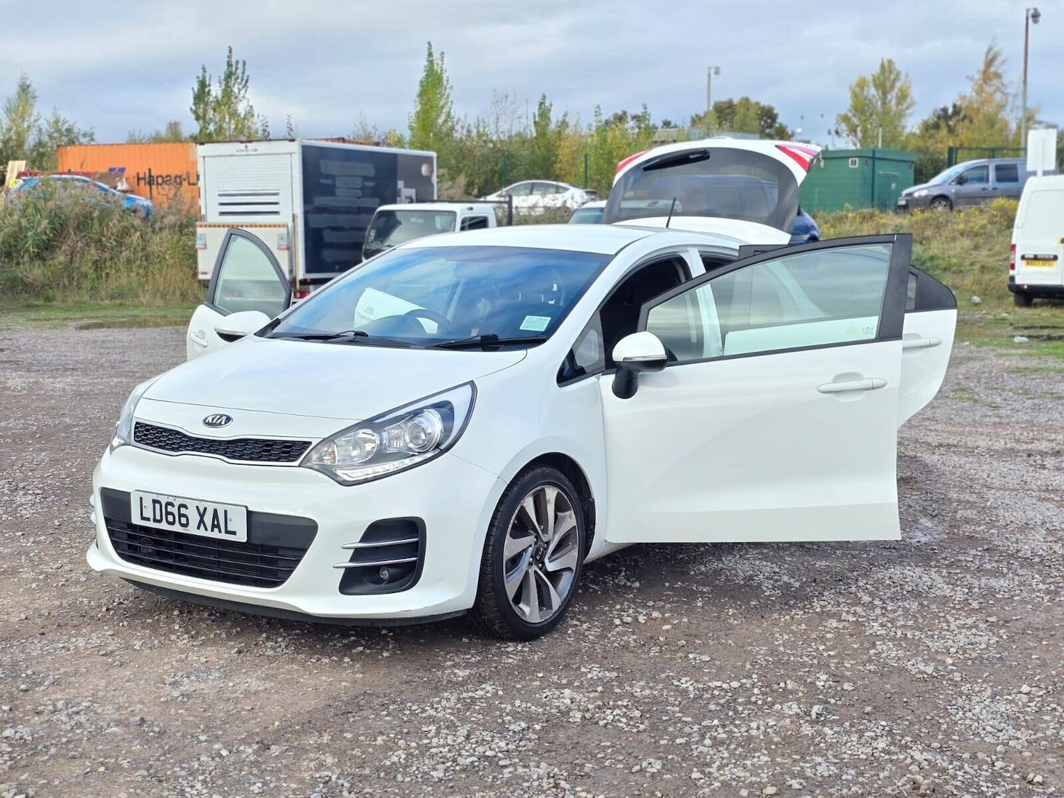 Used Kia Rio 2016 for sale - 76098579: Photo 14