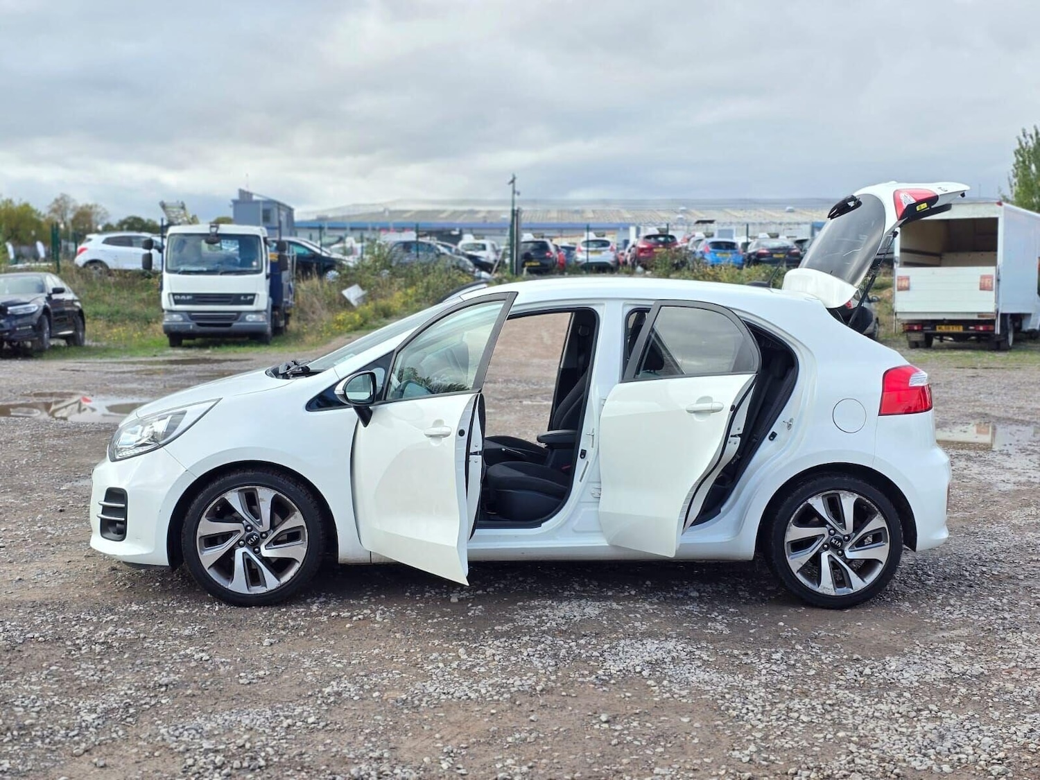 Used Kia Rio 2016 for sale - 76098579: Photo 16