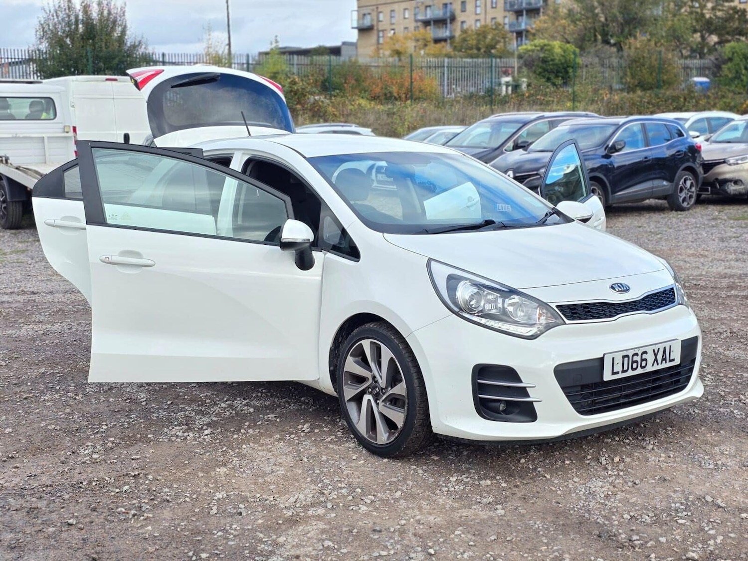 Used Kia Rio 2016 for sale - 76098579: Photo 21