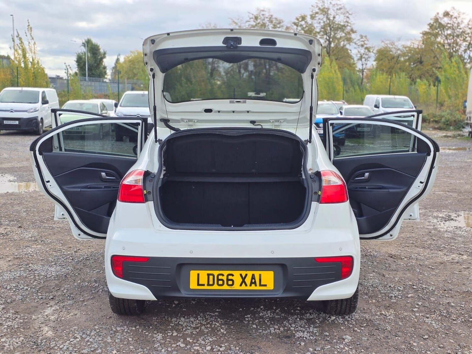 Used Kia Rio 2016 for sale - 76098579: Photo 8