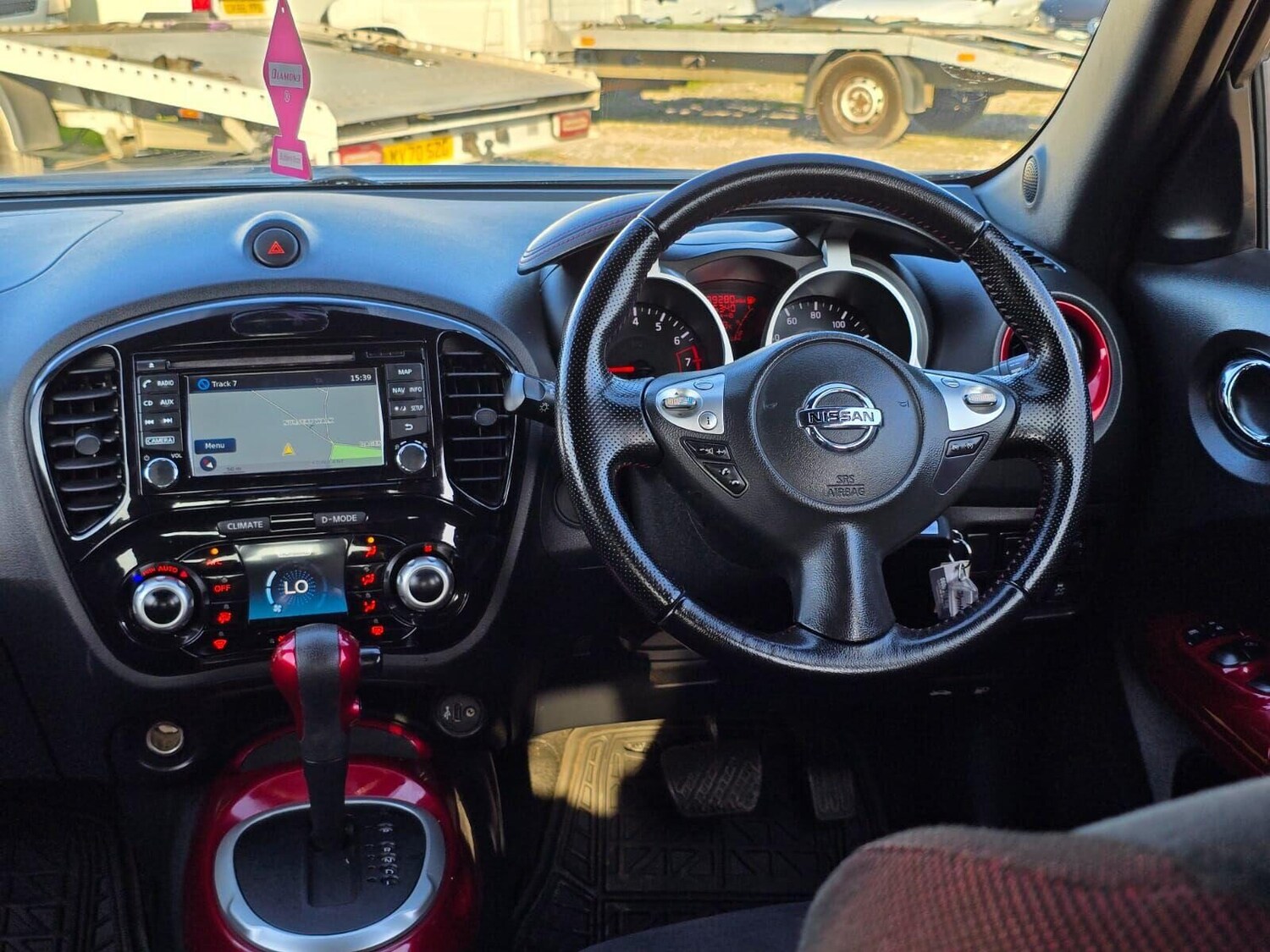 Used Nissan Juke 2015 for sale - 76163862: Photo 27