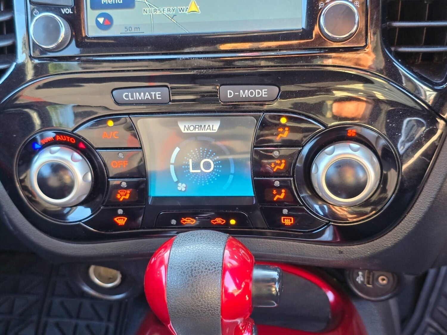 Used Nissan Juke 2015 for sale - 76163862: Photo 33