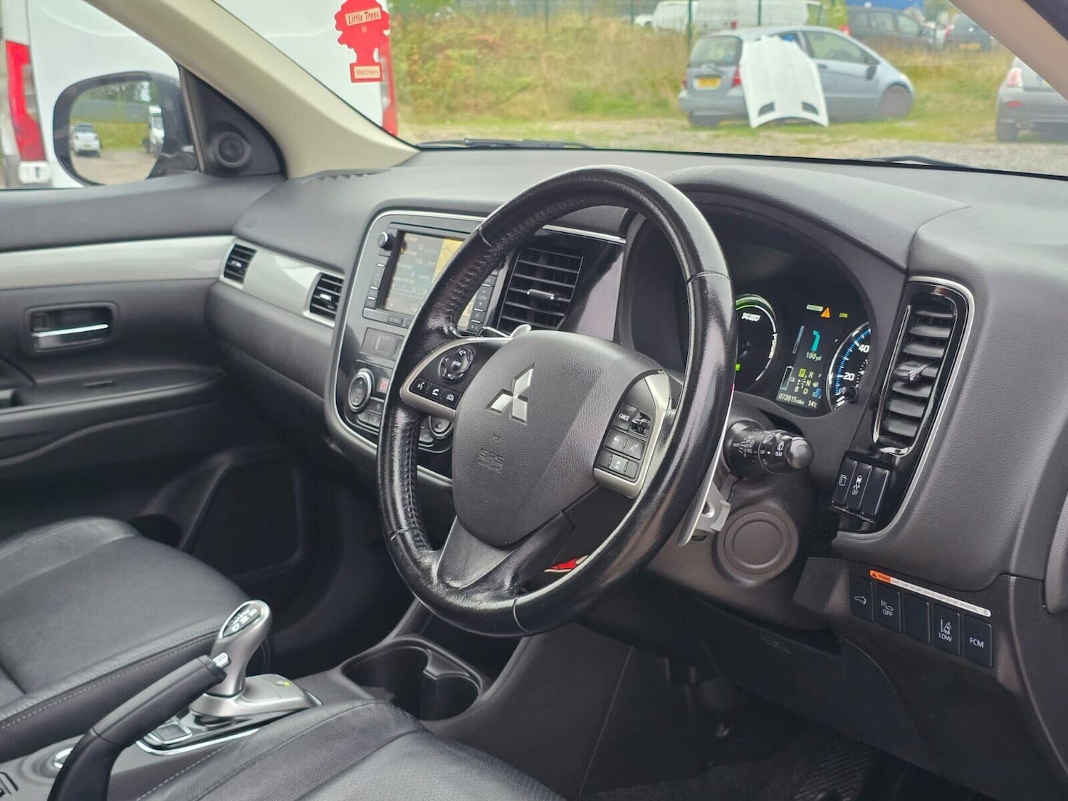 Used Mitsubishi Outlander 2014 for sale - 76040308: Photo 26