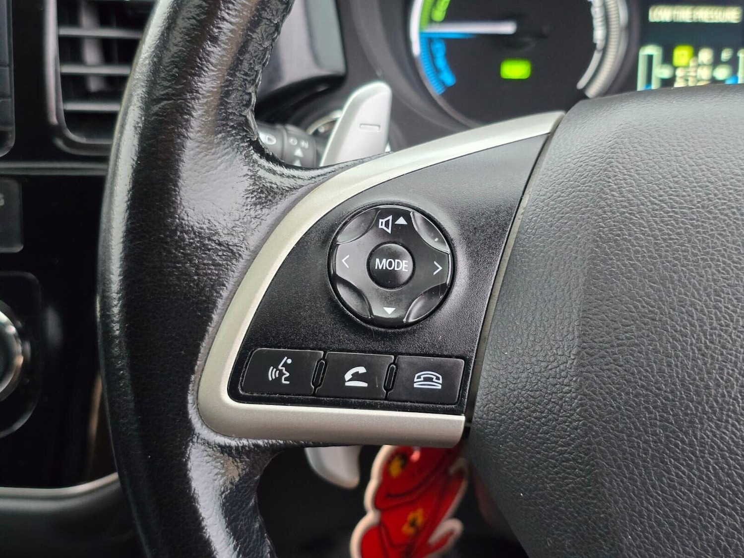 Used Mitsubishi Outlander 2014 for sale - 76040308: Photo 28