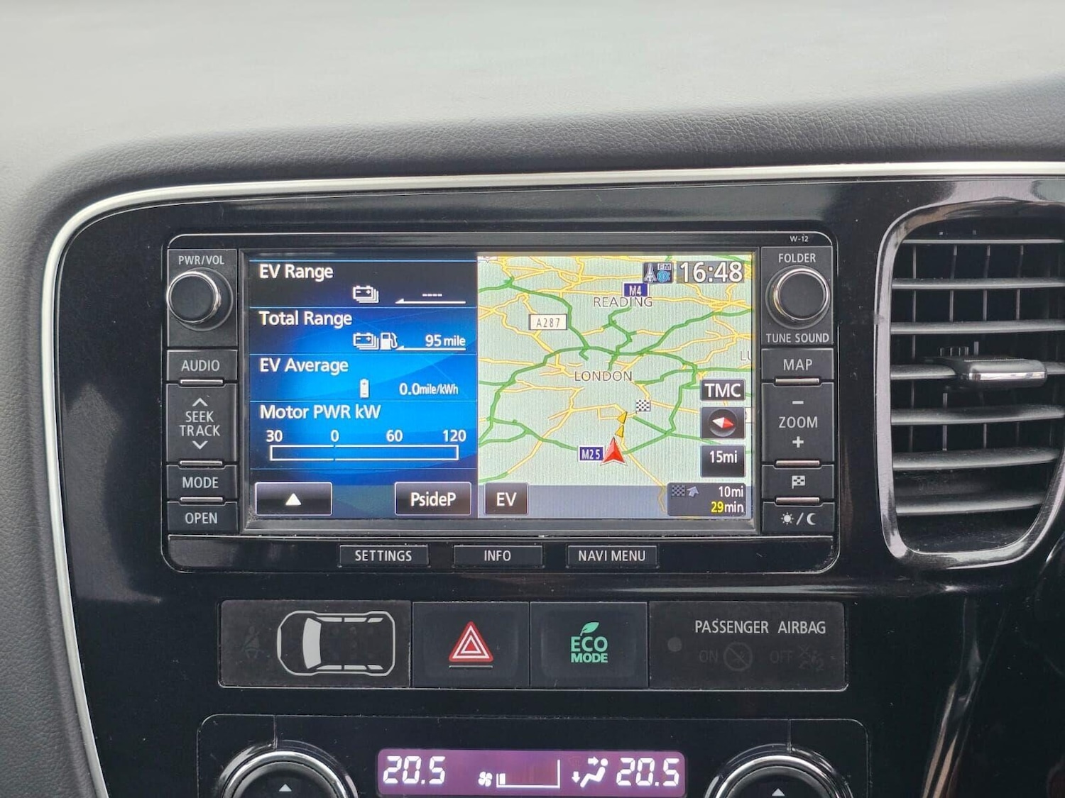 Used Mitsubishi Outlander 2014 for sale - 76040308: Photo 37