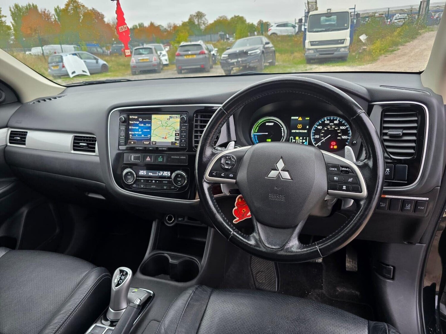 Used Mitsubishi Outlander 2014 for sale - 76040308: Photo 63