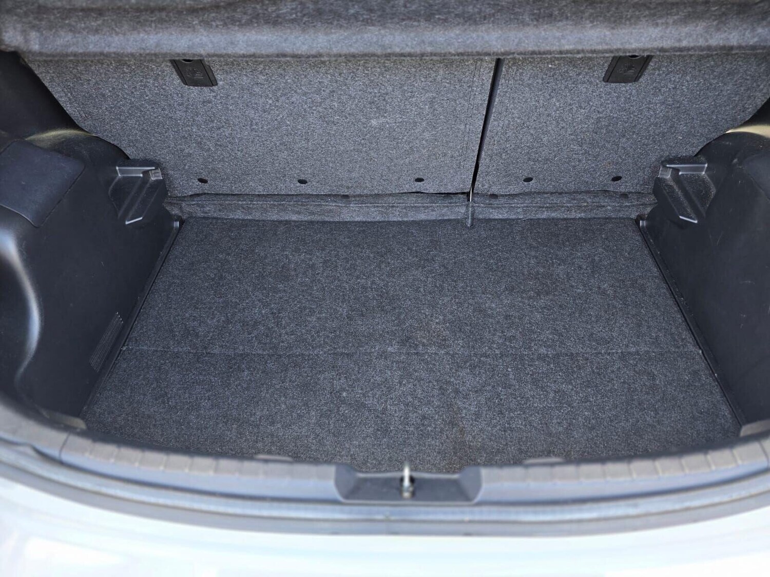 Used Toyota Yaris 2016 for sale - 76185954: Photo 36