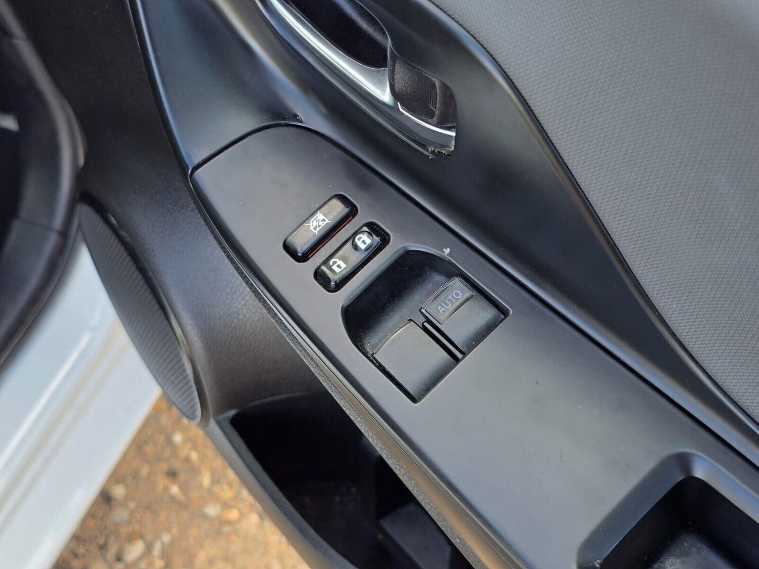 Used Toyota Yaris 2016 for sale - 76185954: Photo 59