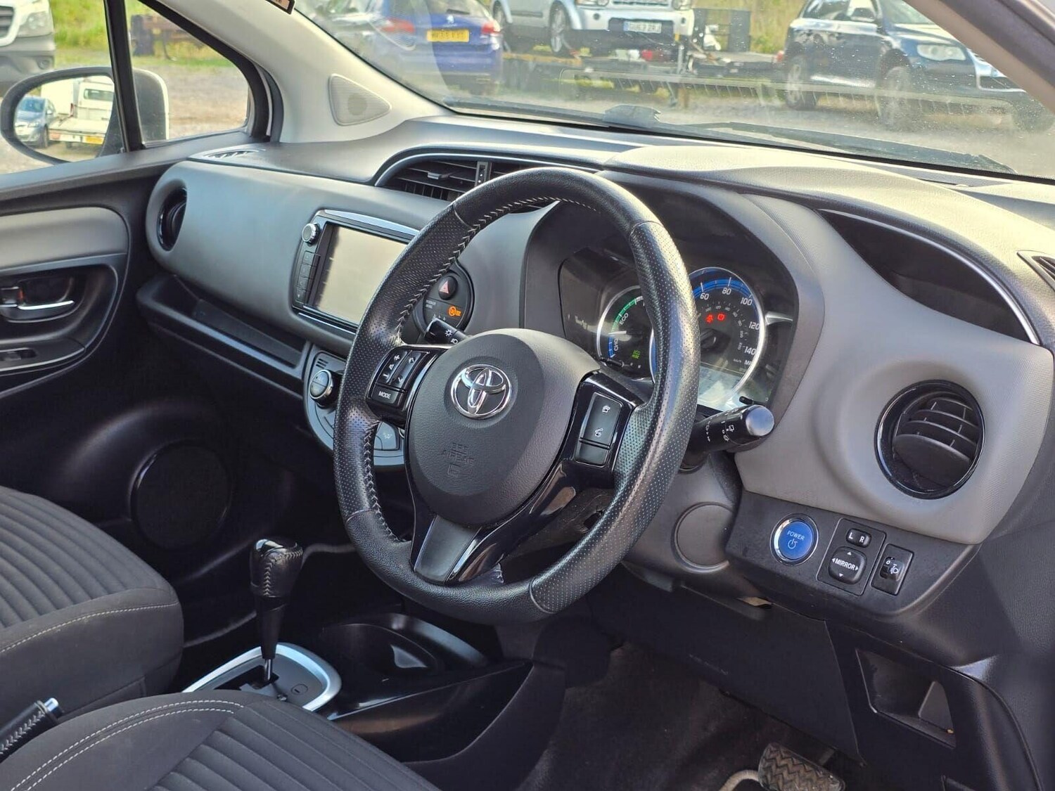 Used Toyota Yaris 2016 for sale - 76185954: Photo 60