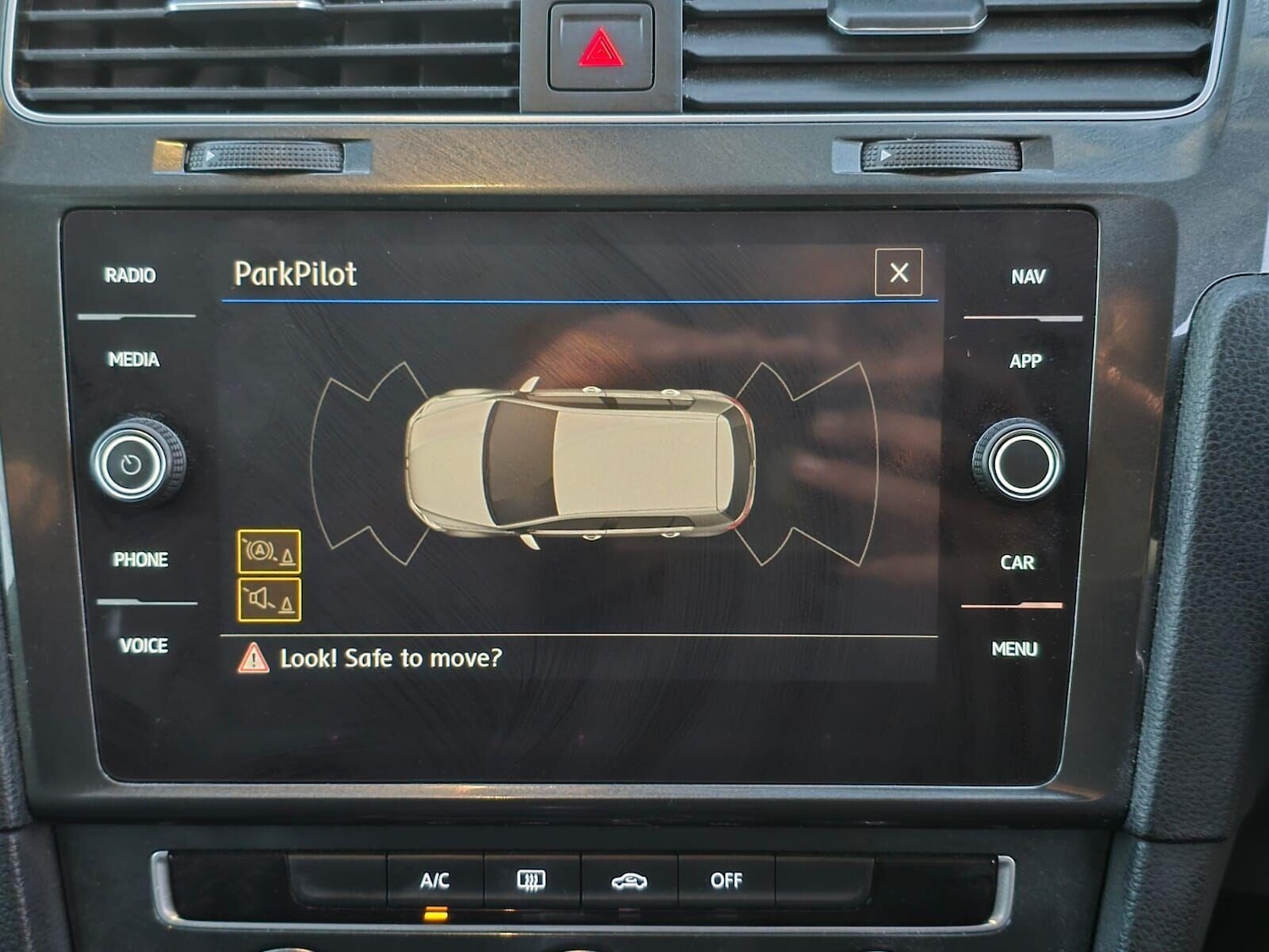 Used Volkswagen Golf 2018 for sale - 76637331: Photo 36