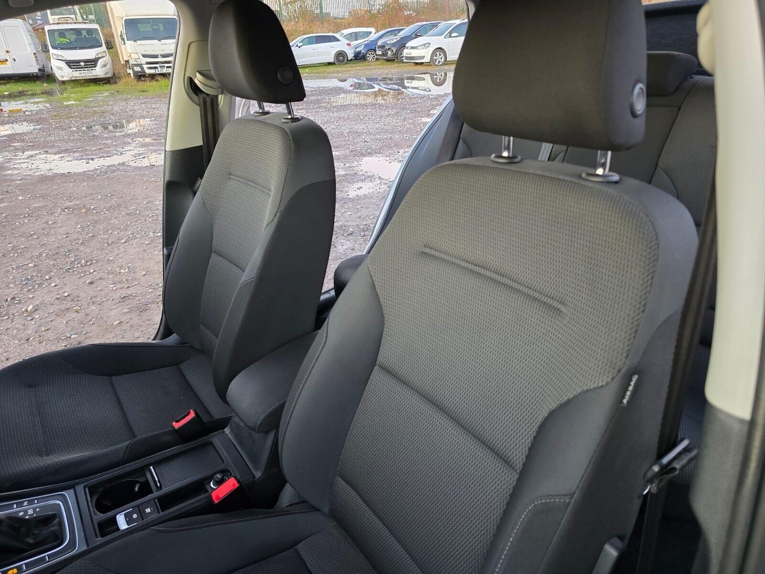 Used Volkswagen Golf 2018 for sale - 76637331: Photo 42