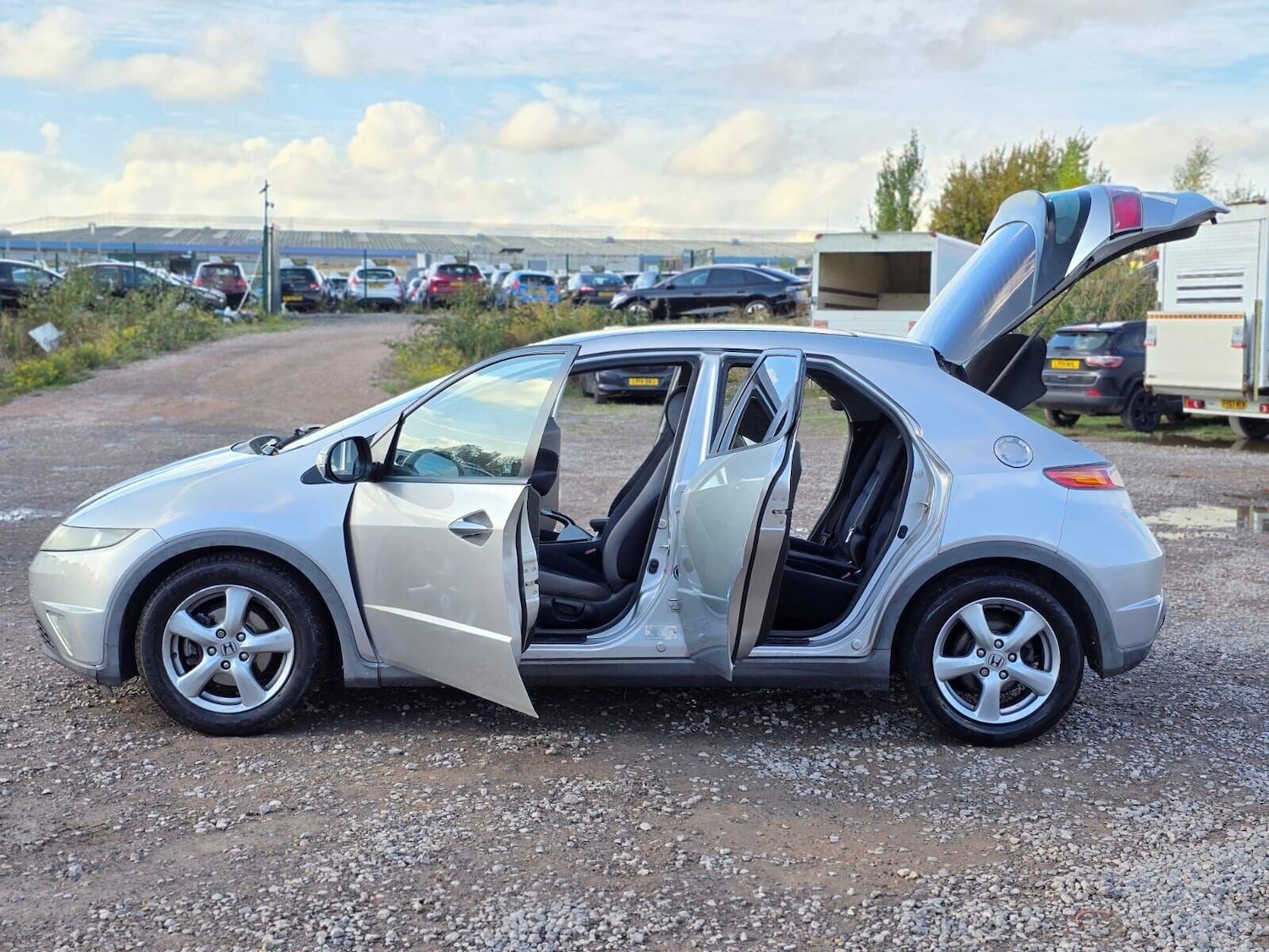 Used Honda Civic 2007 for sale - 76352345: Photo 11