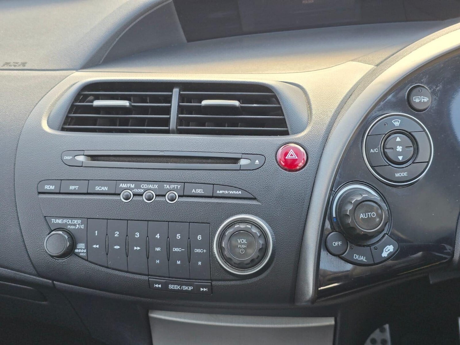 Used Honda Civic 2007 for sale - 76352345: Photo 23