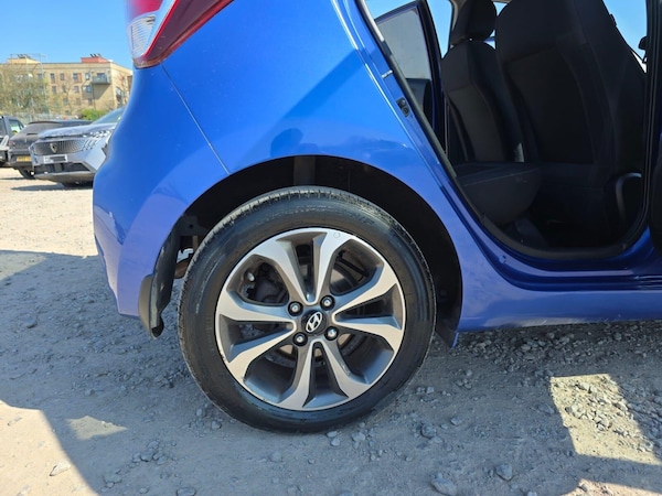 Used Hyundai i10 2019 for sale - 75426359: Photo 34