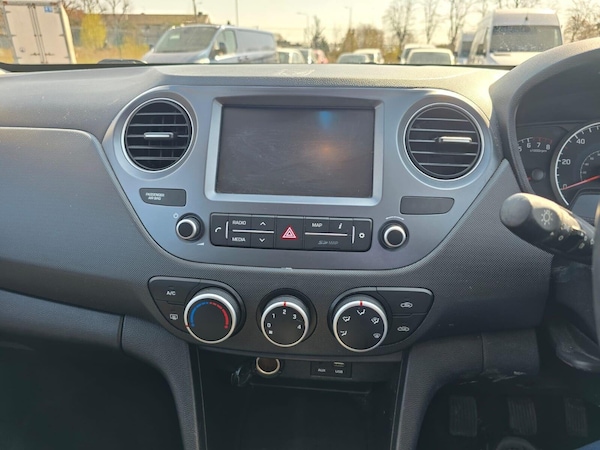 Used Hyundai i10 2019 for sale - 75426359: Photo 35