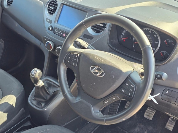 Used Hyundai i10 2019 for sale - 75426359: Photo 40