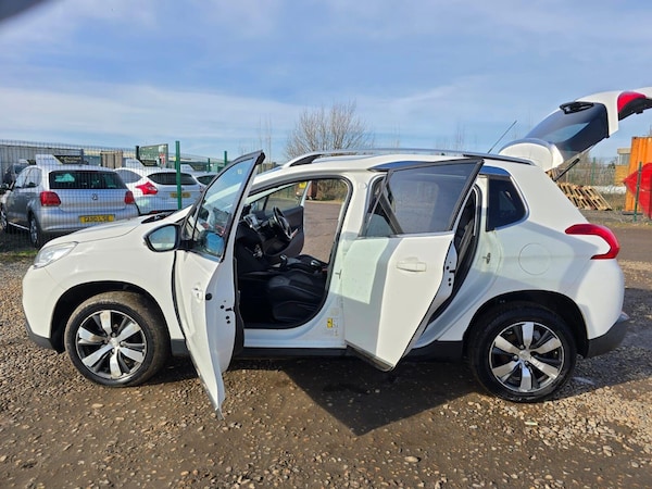 Used Peugeot 2008 2015 for sale - 75425356: Photo 11