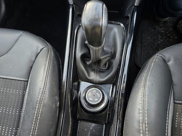 Used Peugeot 2008 2015 for sale - 75425356: Photo 19