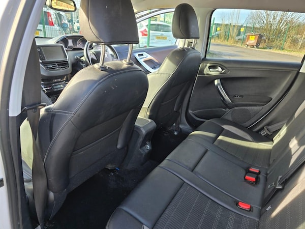 Used Peugeot 2008 2015 for sale - 75425356: Photo 24