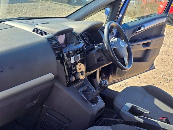 Used Vauxhall Zafira 2013 for sale - 75425357: Photo 15