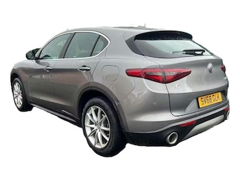 Used Alfa Romeo Stelvio 2018 for sale - 78310166: Photo