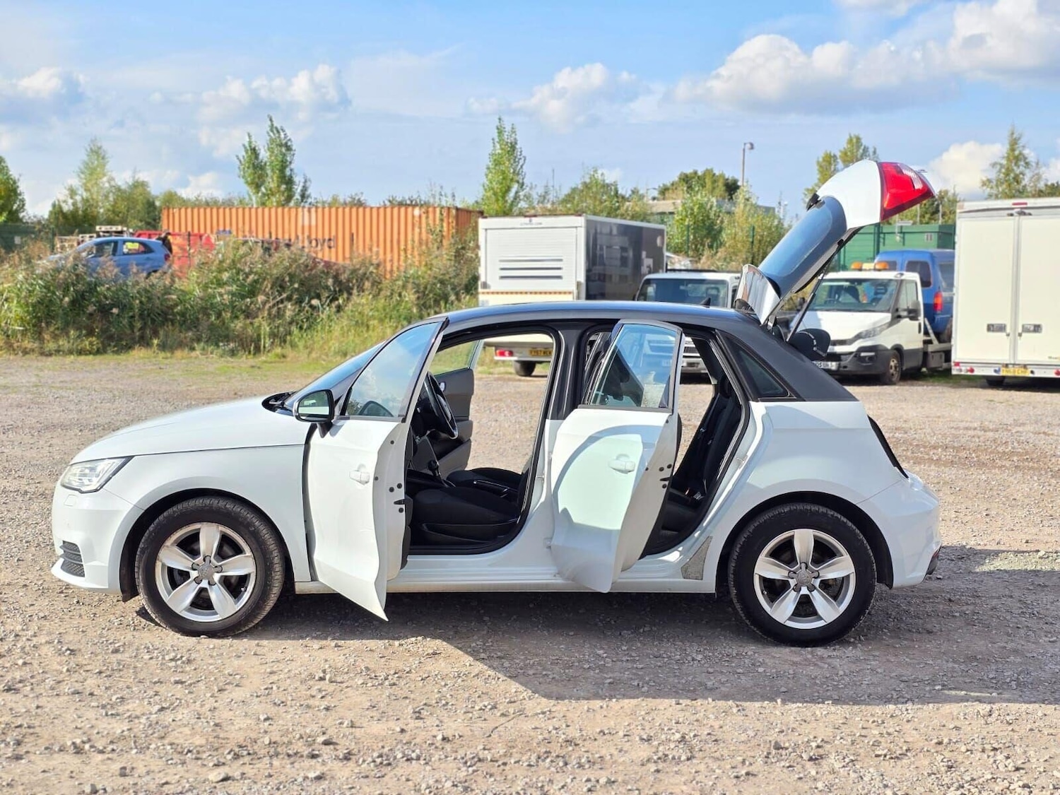 Used Audi A1 2015 for sale - 76114110: Photo 11