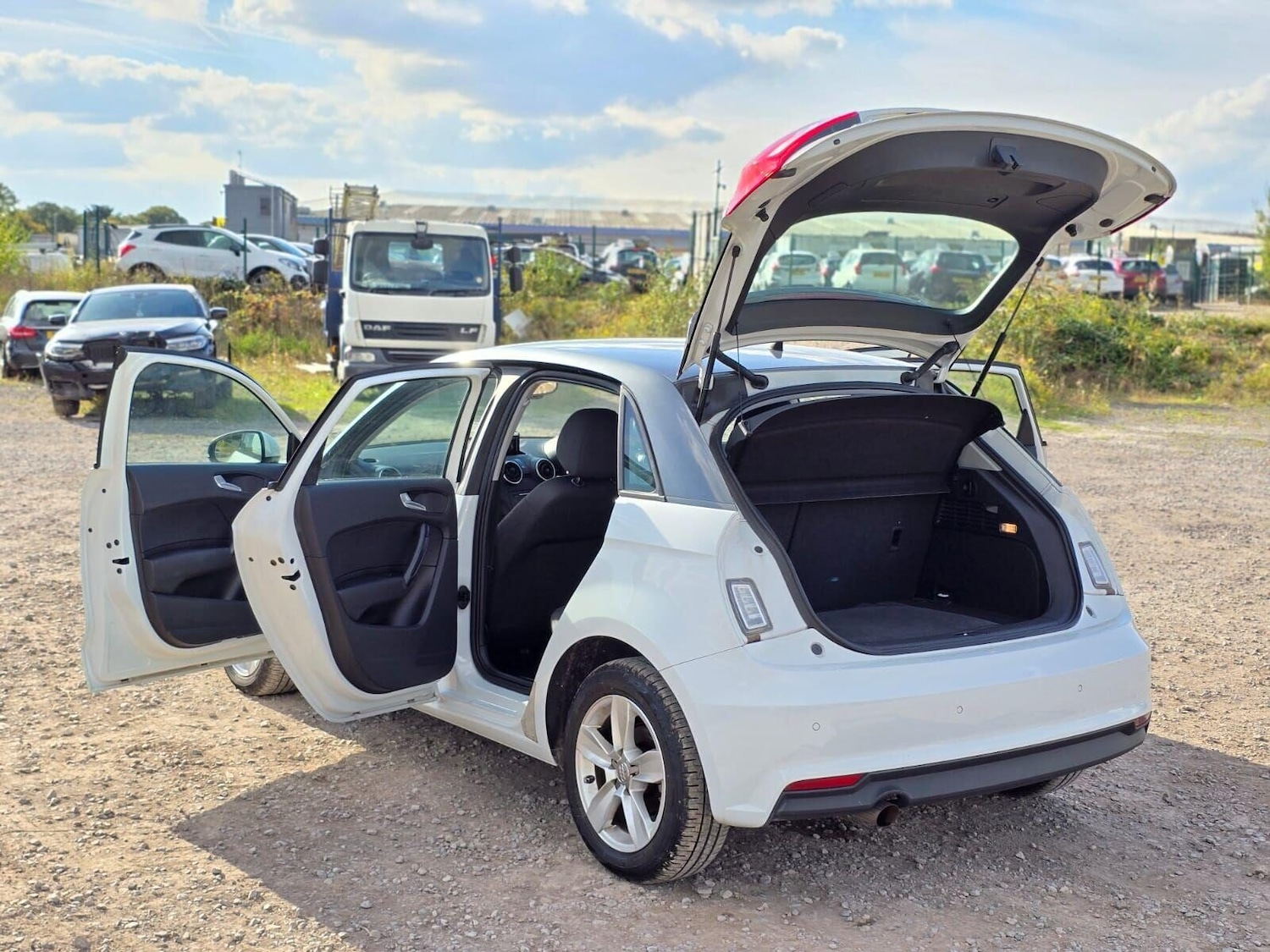 Used Audi A1 2015 for sale - 76114110: Photo 9