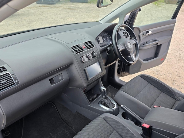 Used Volkswagen Touran 2014 for sale - 75053807: Photo 21