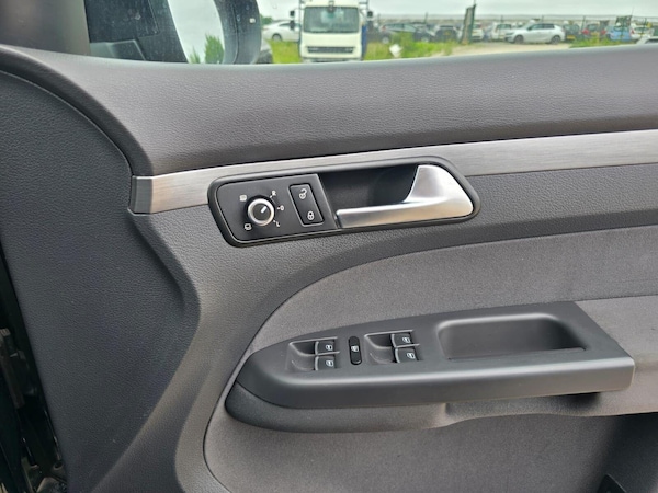 Used Volkswagen Touran 2014 for sale - 75053807: Photo 37
