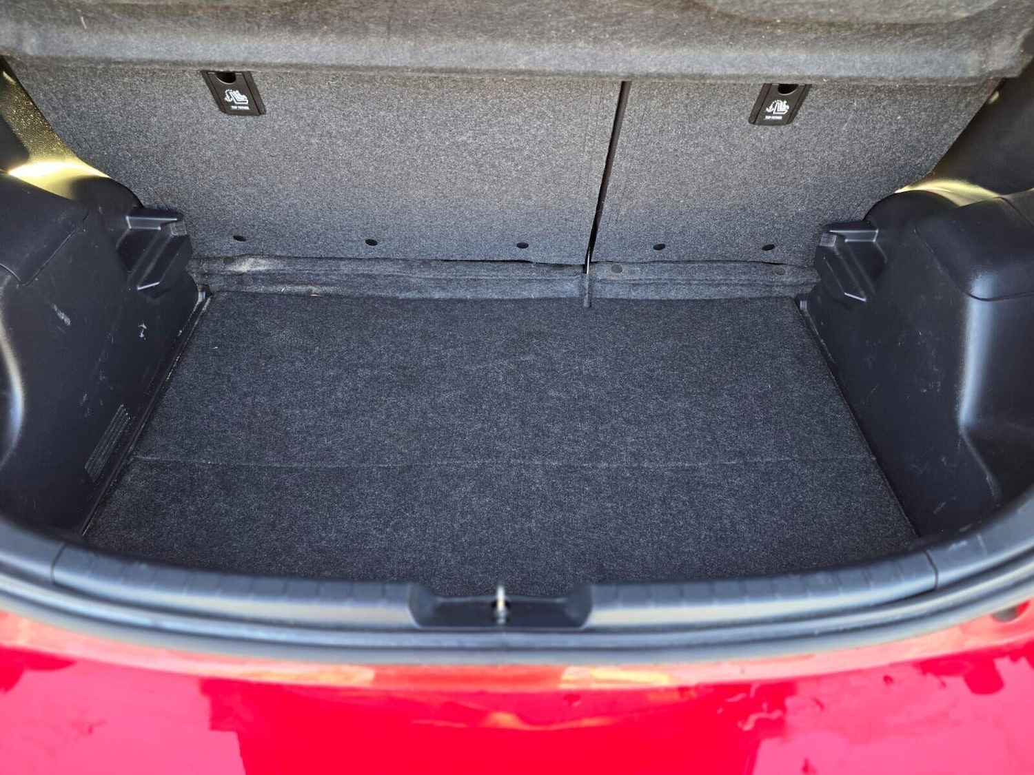 Used Toyota Yaris 2018 for sale - 76641693: Photo 38