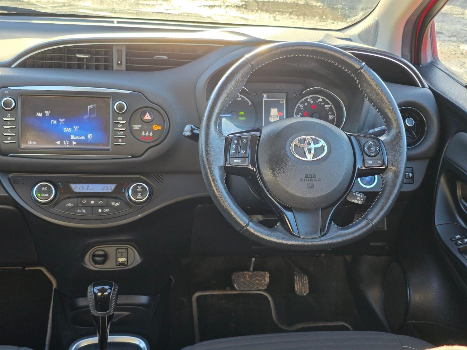 Used Toyota Yaris 2018 for sale - 76641693: Photo 60