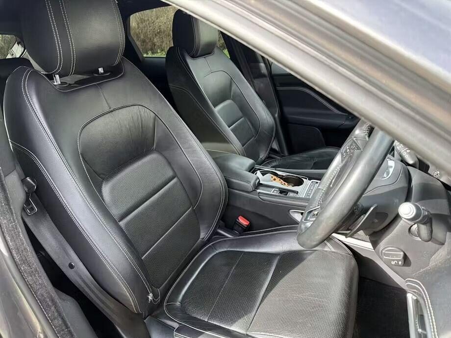 Used Jaguar F-Pace 2016 for sale - 77744470: Photo 6