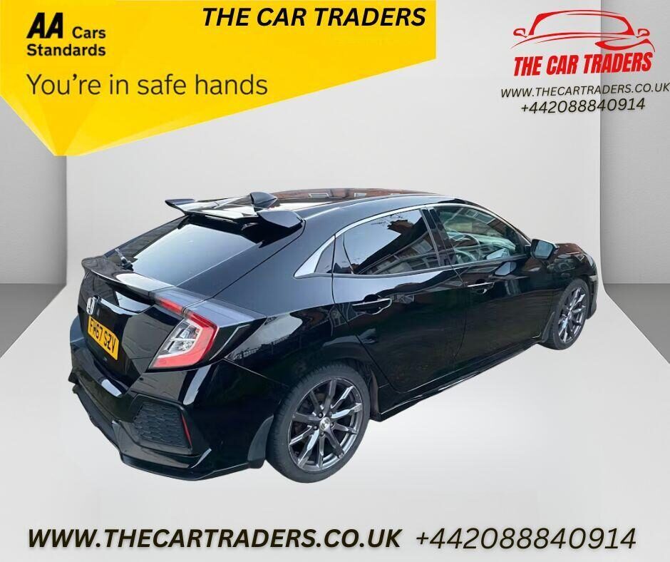 Used Honda Civic 2018 for sale - 77128999: Photo 4