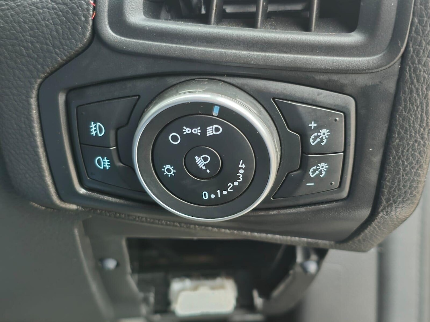 Used Ford Focus 2017 for sale - 77791931: Photo 25