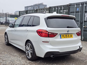 Used BMW 2 Series 2015 for sale - 77830078: Photo