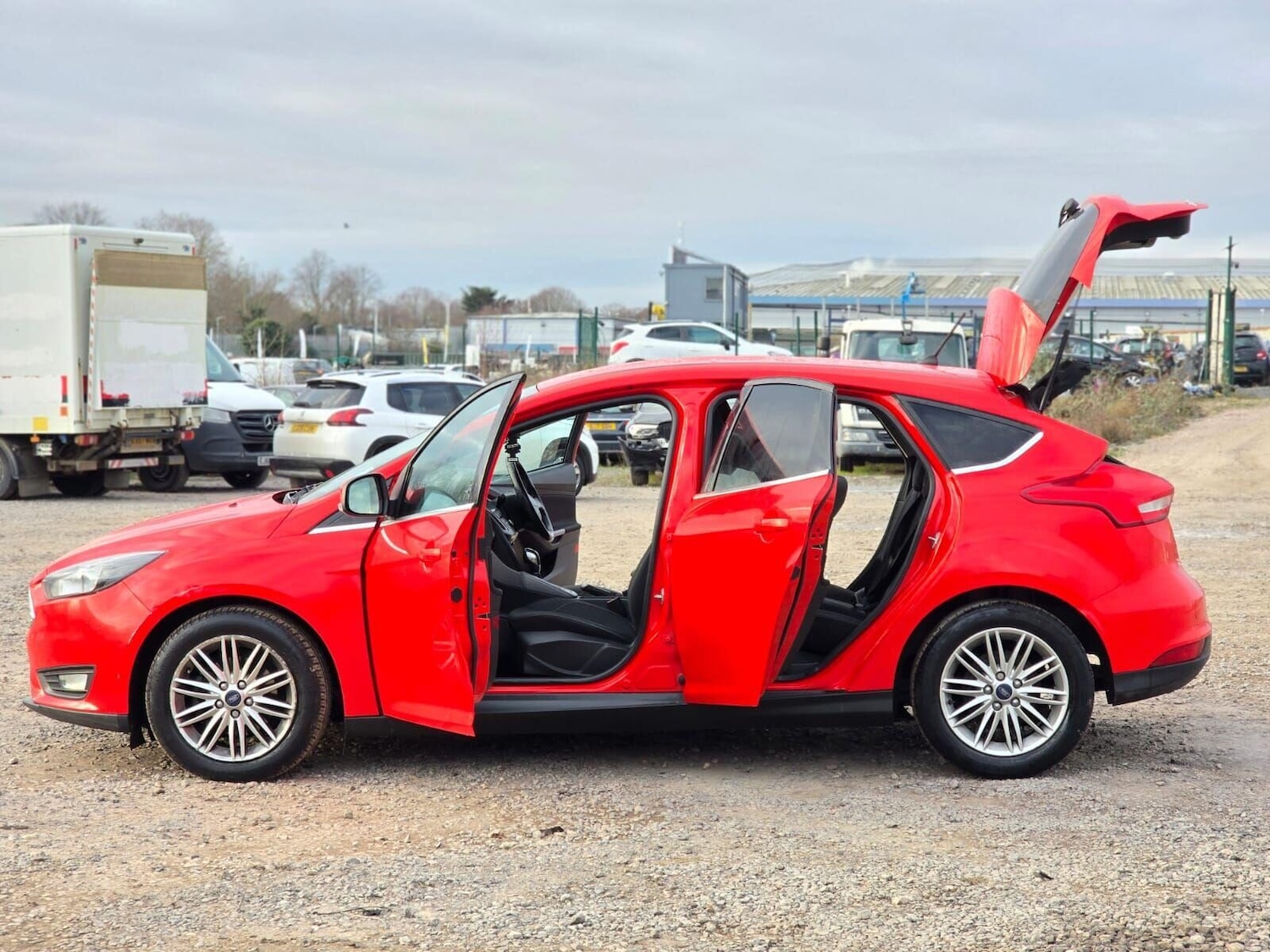 Used Ford Focus 2017 for sale - 77630093: Photo 10