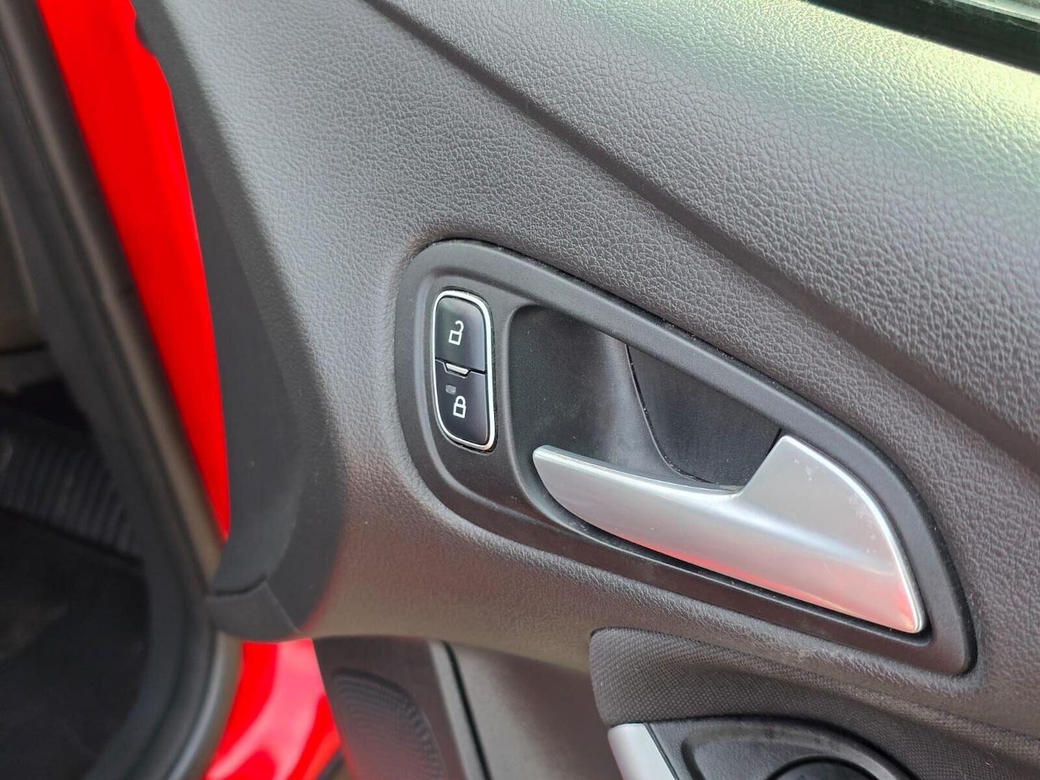 Used Ford Focus 2017 for sale - 77630093: Photo 25