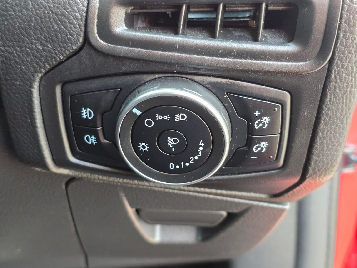 Used Ford Focus 2017 for sale - 77630093: Photo 30