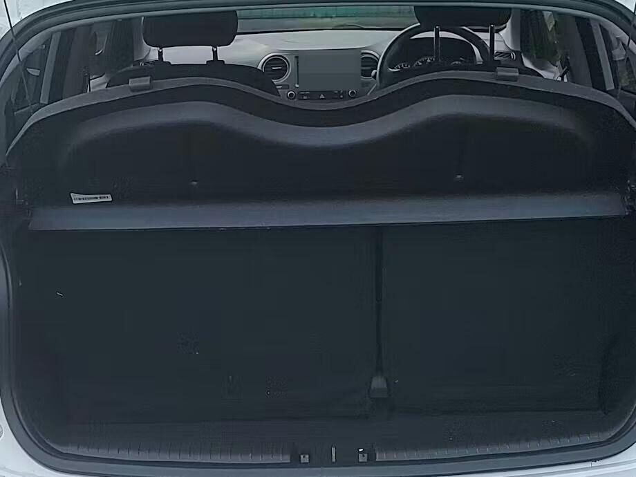 Used Hyundai i10 2018 for sale - 77319387: Photo 10