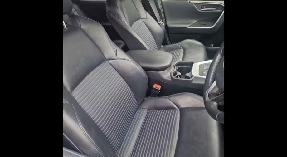 Used Toyota RAV4 2019 for sale - 77689383: Photo 30