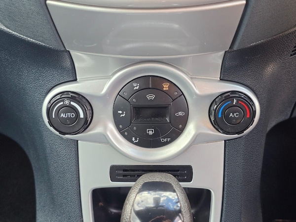 Used Ford Fiesta 2009 for sale - 75984499: Photo 23