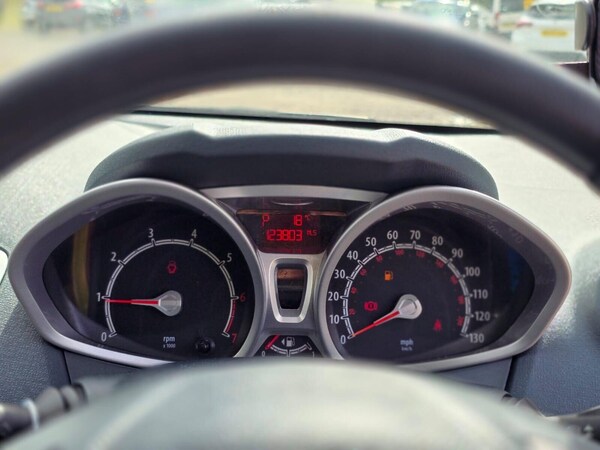 Used Ford Fiesta 2009 for sale - 75984499: Photo 27