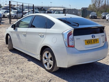 Used Toyota Prius 2015 for sale - 75426237: Photo