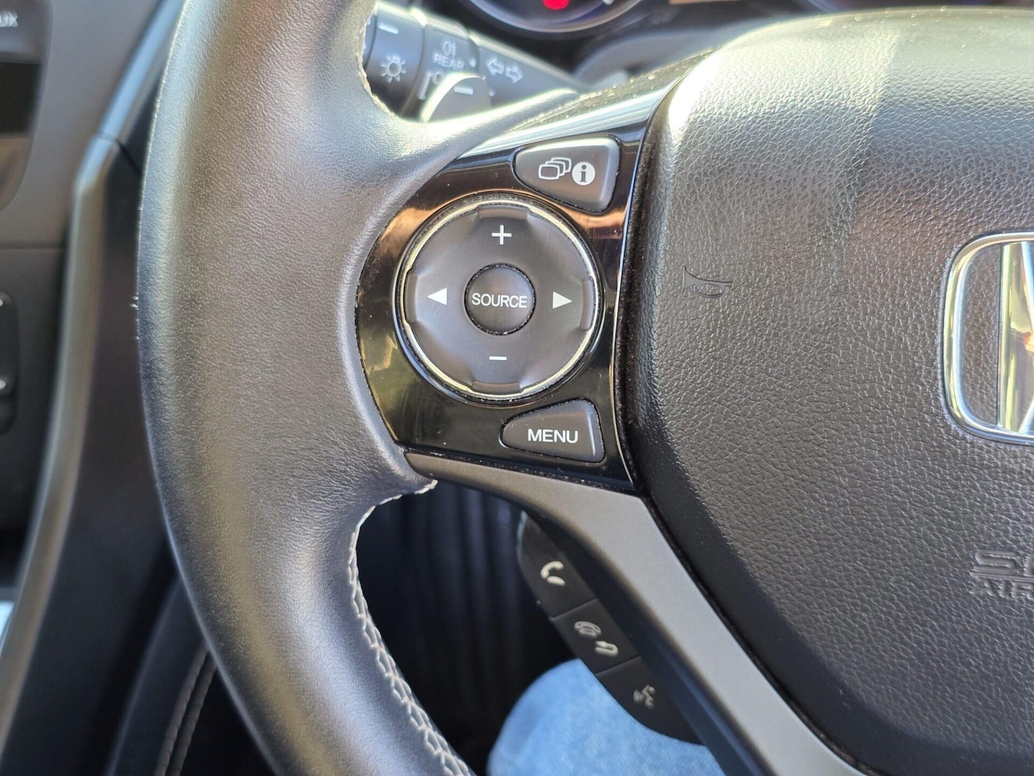 Used Honda Civic 2015 for sale - 77037164: Photo 21