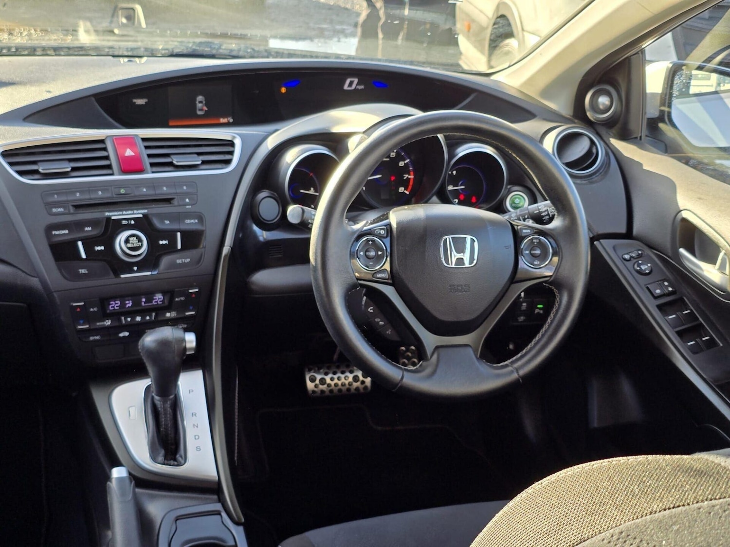 Used Honda Civic 2015 for sale - 77037164: Photo 52