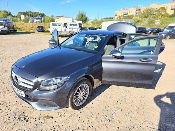 Used Mercedes-Benz C-Class 2015 for sale - 75643727: Photo 11